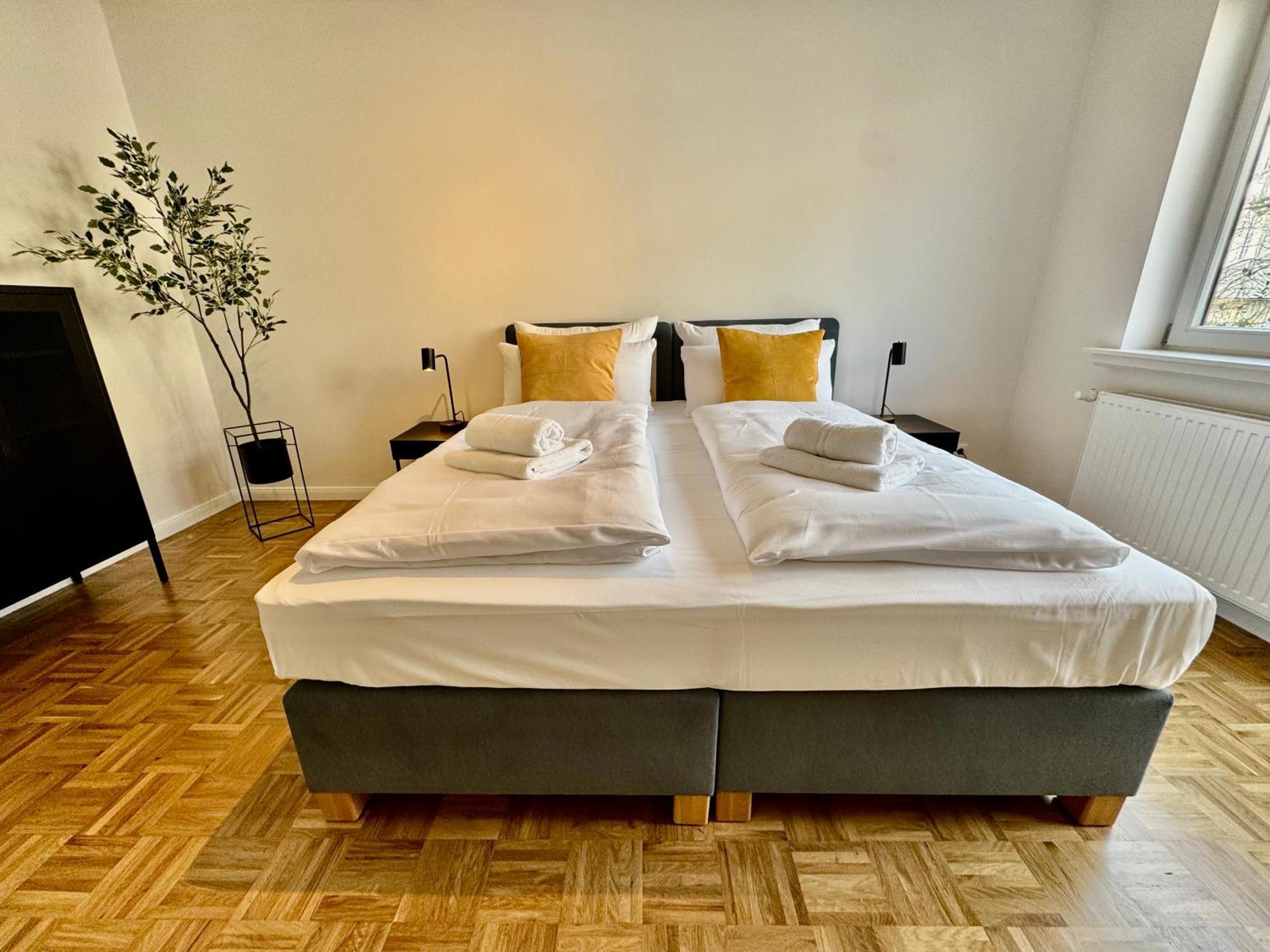 Mel&Bens Modern Oak-Apartments Fuer Bis Zu 12 Personen BRE Extérieur photo