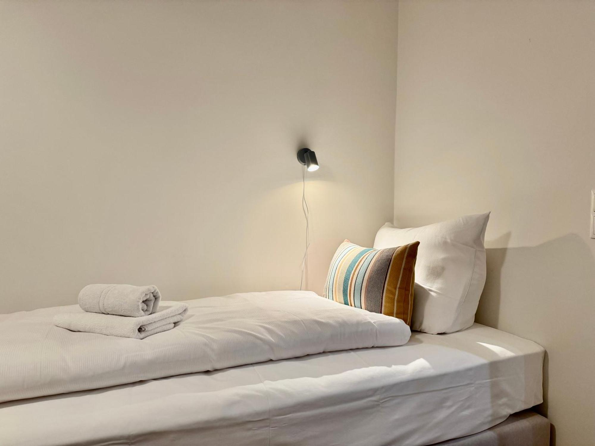 Mel&Bens Modern Oak-Apartments Fuer Bis Zu 12 Personen BRE Extérieur photo